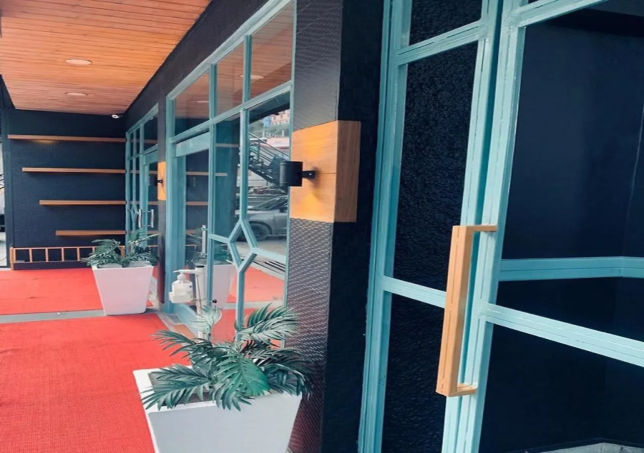 Hotel Apple Rose Shimla 2*,