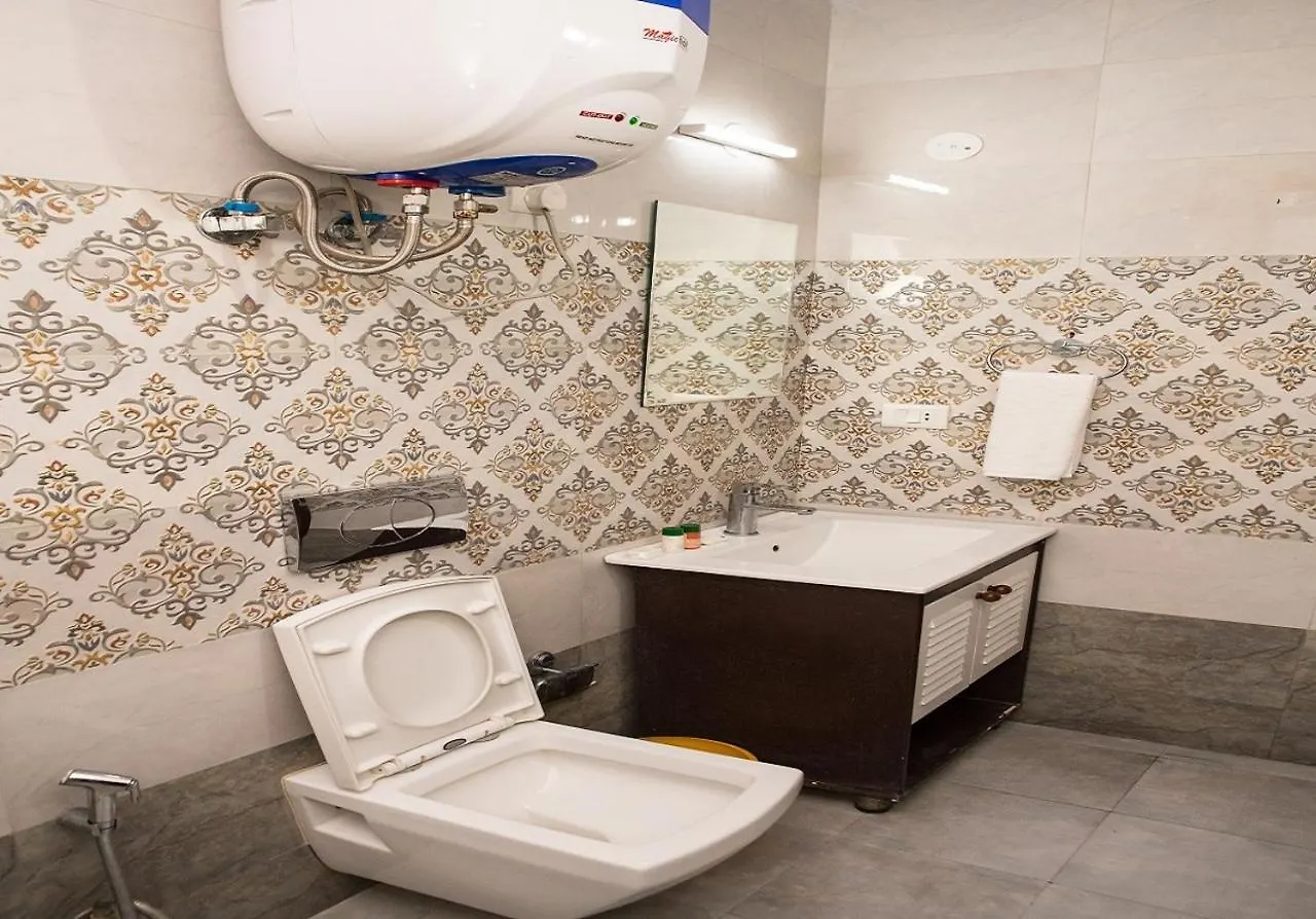 **  Hotel Apple Rose Shimla India