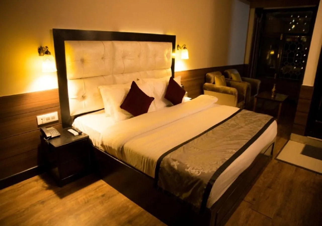 Hotel Apple Rose Shimla